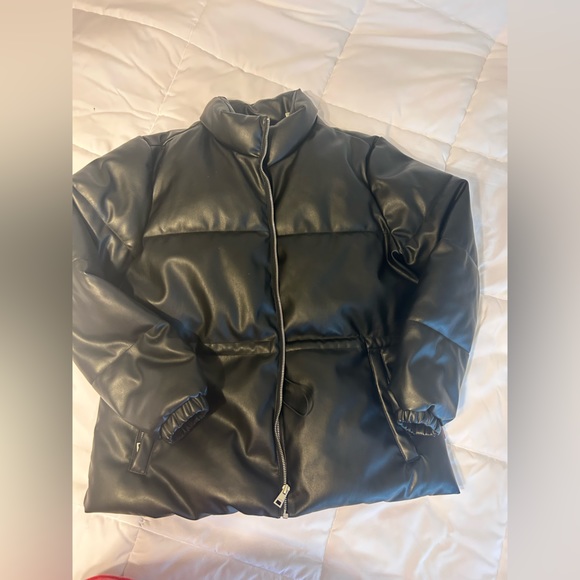 Black Levi’s Faux Leather Puffer Jacket, Womans Size Large - Picture 4 of 5
